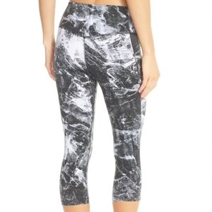 NWOT Nike Legendary Dry Fit Capris